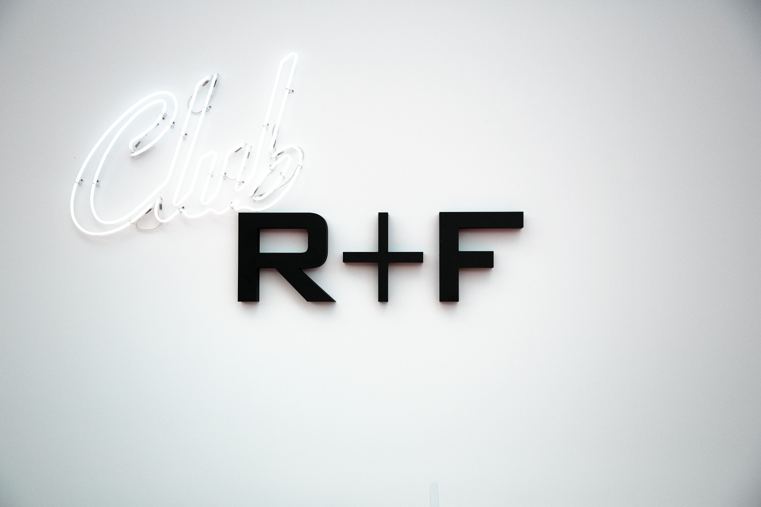 Airsnap Pro | Photo et vidéo d'entreprise et d'événement — Rodan & Fields, French Riviera